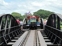 Trein over de rivier de Kwai